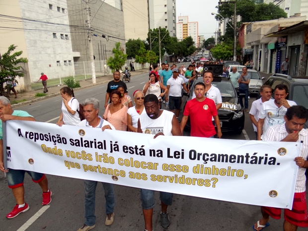 INFORMATIVO SINTRAM: servidores de Divinópolis entram no quarto dia de greve GREVE - 2
